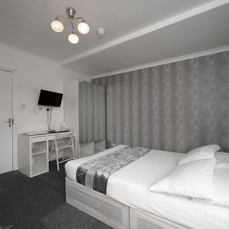 Flexistay Tulsi Aparthotel Croydon Extérieur photo