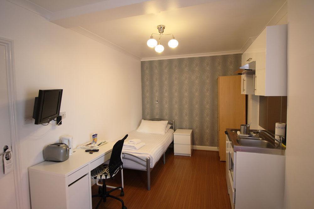 Flexistay Tulsi Aparthotel Croydon Extérieur photo